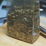 guide comment savoir si ma yerba maté est toujours bonne périmée expiration conserver stockage feuilles herbe thé humidité conseil
